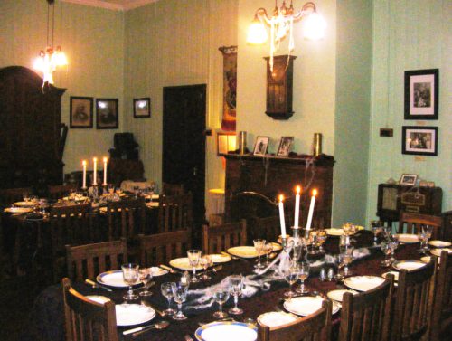 0 Dinner Settings inside Smuts House